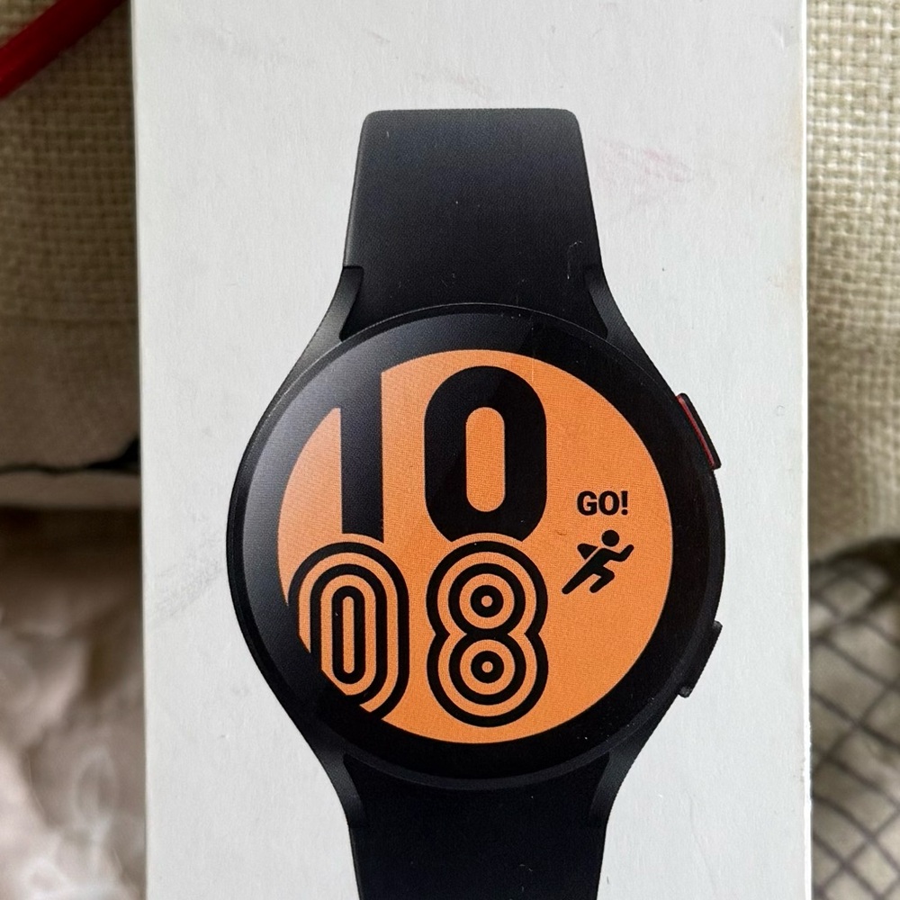 Samsung Galaxy Watch 4 Fitness Watch